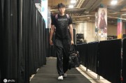 杨瀚森9分10板2帽3助攻 夏联收官战开拓者负爵士